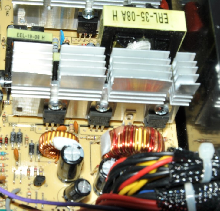 【机箱电源工厂批发中端电源批发 ATX-300W带套网 批发台式机电源】价格,厂家,图片,电源适配器,深圳市宝安区新安雨田信息科技电子厂-